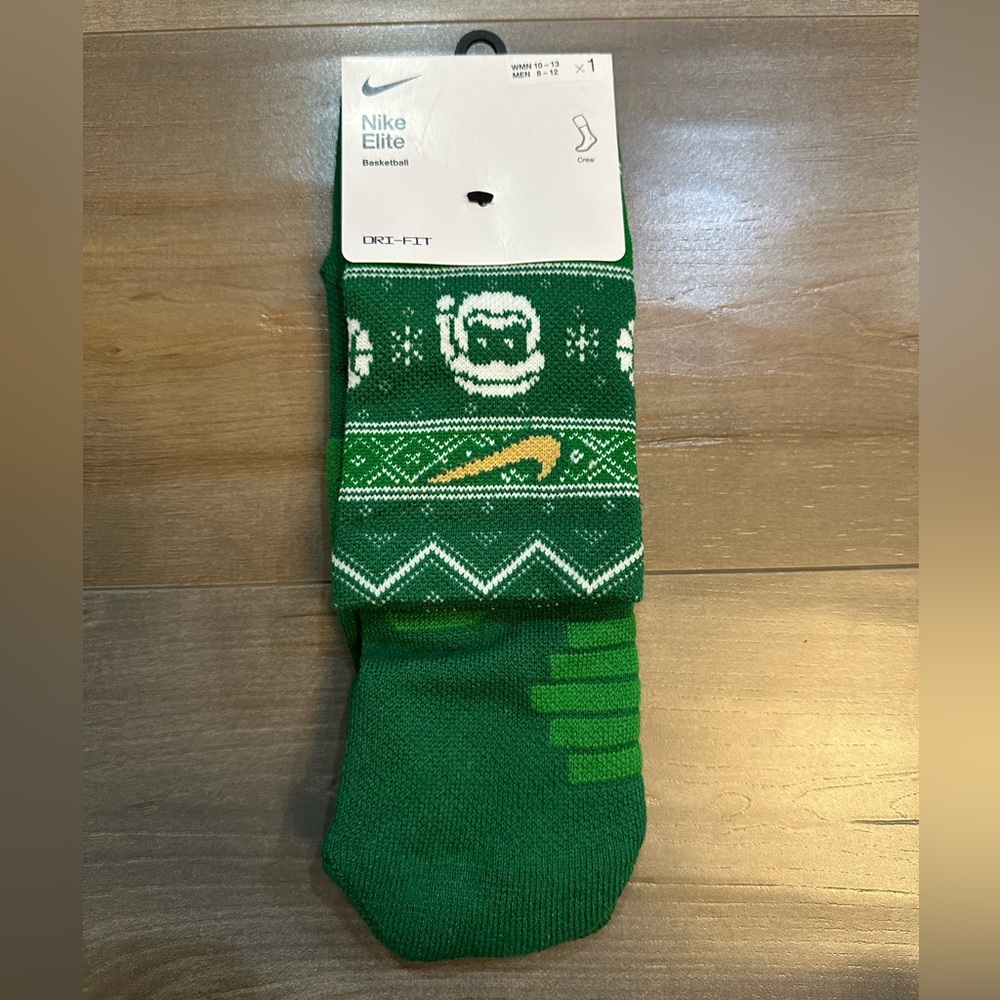 Nike Elite Santa Festive Green Athletic Socks